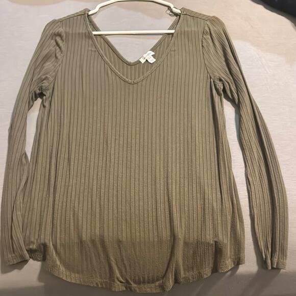 Love Fire Green Ribbed V-Neck Blouse - Picture 1 of 3